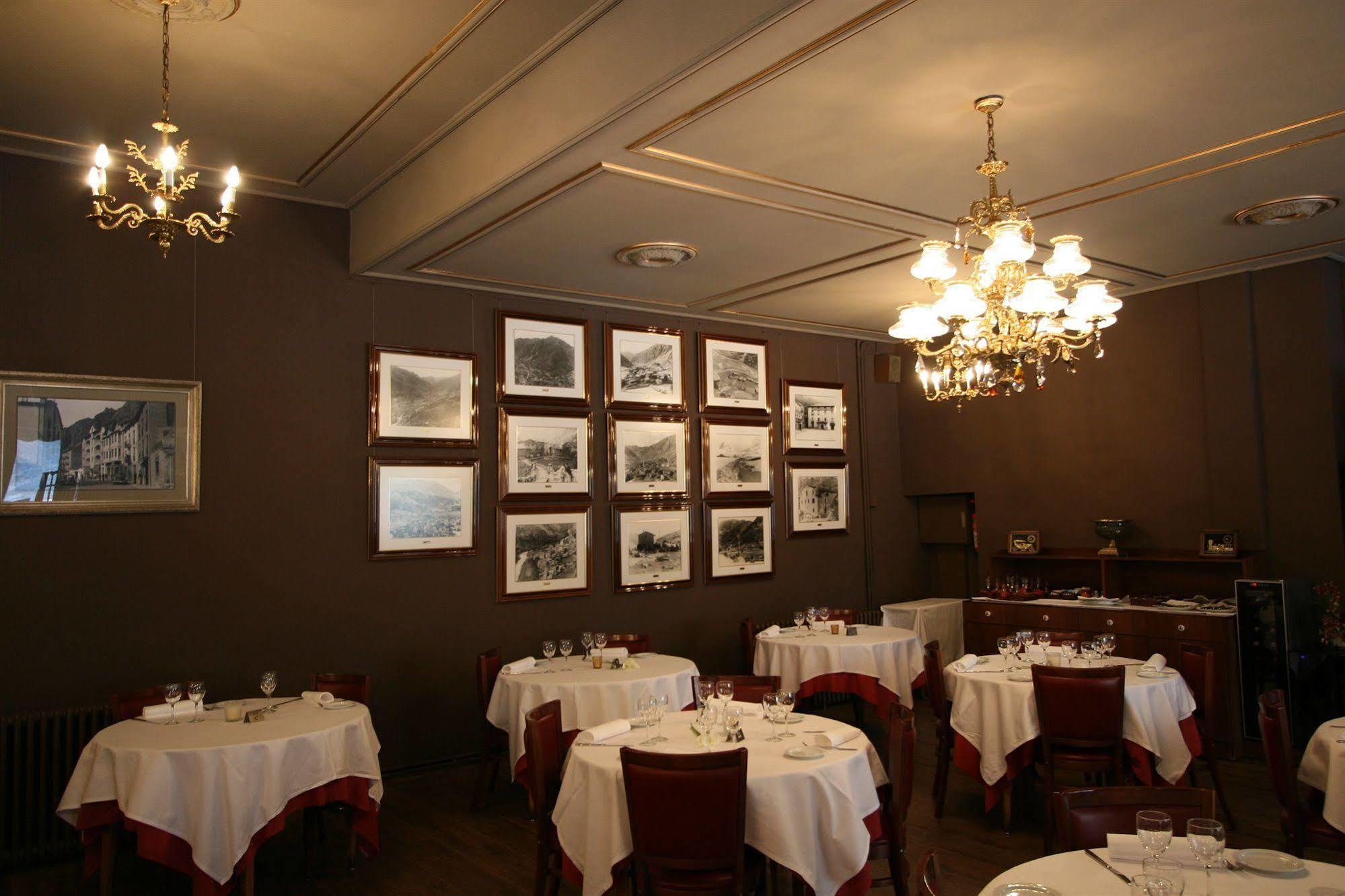 比利牛斯酒店 安道尔城 餐厅 照片